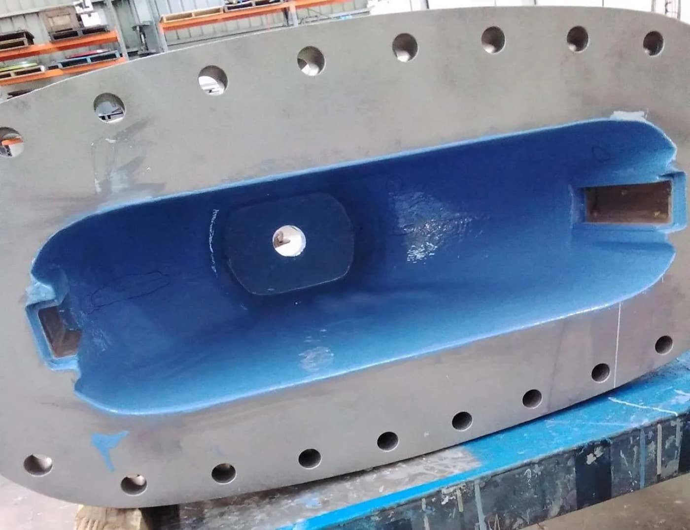 Gate valve body with seat and bonnet faces rebuilt and reformed