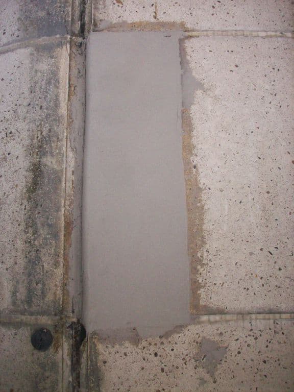 Hi-build Belzona 4141 (Magma-Build) applied to vertical surface