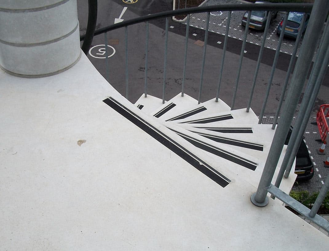 Step adhesive strips not effective anymore